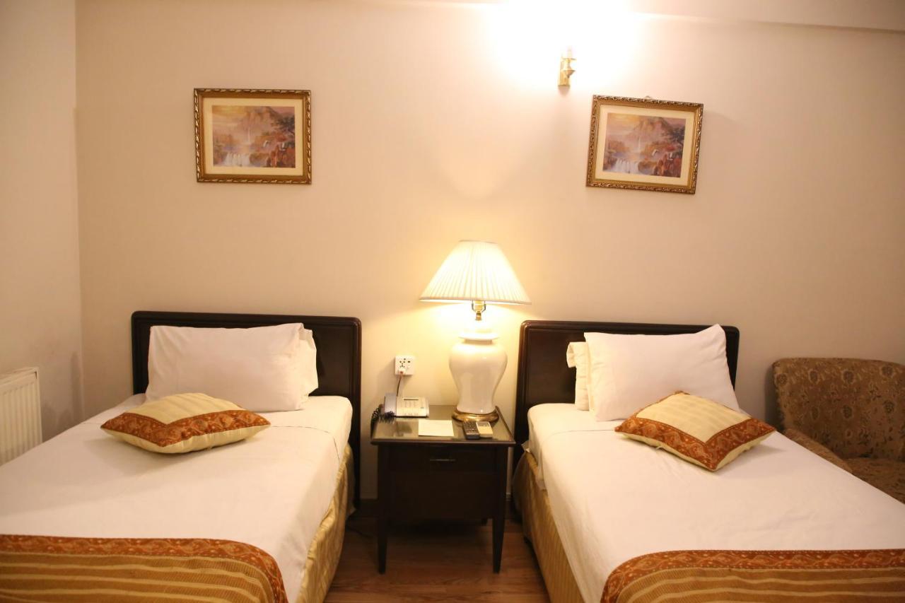 Carlton Tower Hotel Lahaur Zewnętrze zdjęcie