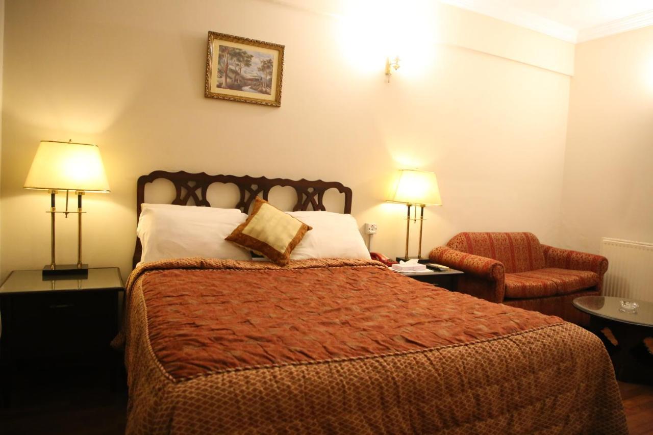 Carlton Tower Hotel Lahaur Zewnętrze zdjęcie