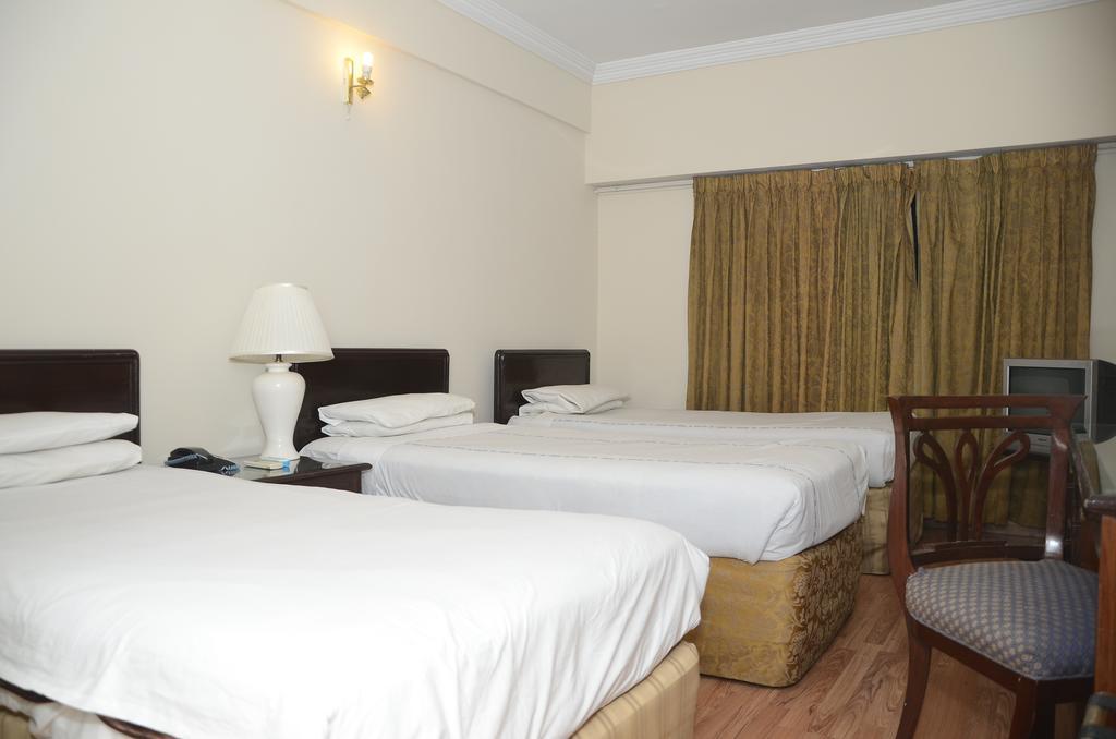 Carlton Tower Hotel Lahaur Zewnętrze zdjęcie