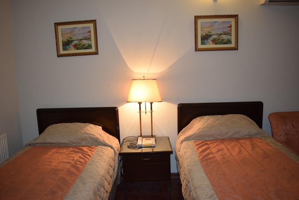 Carlton Tower Hotel Lahaur Pokój zdjęcie