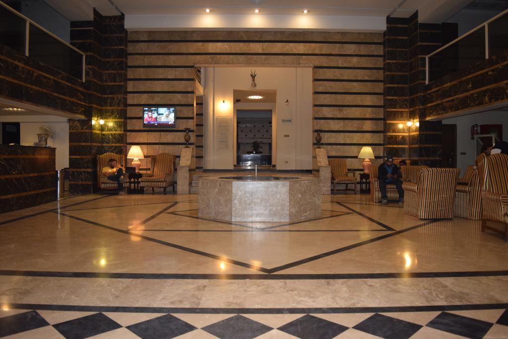 Carlton Tower Hotel Lahaur Zewnętrze zdjęcie